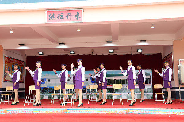 兰州铁路学校打造西北地区高铁职业航母